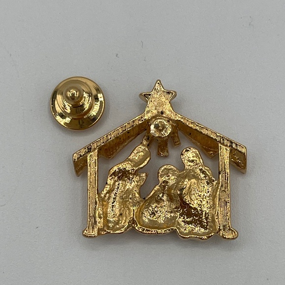 Christmas Pins Brooch Lot of 3 Nativity Tree Teddy Bear - Picture 6 of 10